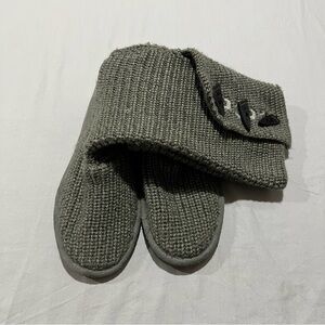 Bearpaw crocheted knitting Side buttons size 9 boots gray Preppy Y2K